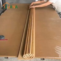 Panneau mural décoratif 3D cannelé en MDF, panneau mural cannelé flexible en MDF, panneaux MDF anti-rayures pour les murs intérieurs des magasins commerciaux