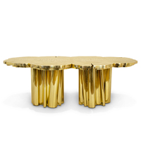 Table à manger contemporaine en laiton doré, design unique, tables à manger italiennes de luxe modernes pour espaces prestigieux