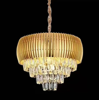 Lustre Carré en Cristal Doré LED, Suspension et Lustre de Luxe à Angle de Faisceau de 360 Degrés, Lustre Postmoderne (80040-D500)
