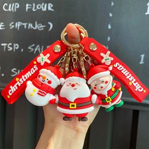 Entrega en 7 Días, Llavero de PVC Suave con Diseño Navideño 3D, para Mujeres y Niñas - Product Image 2