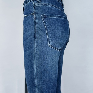 Pantalons en jean brodés à taille haute élastique pour femmes, personnalisés - Product Image 6
