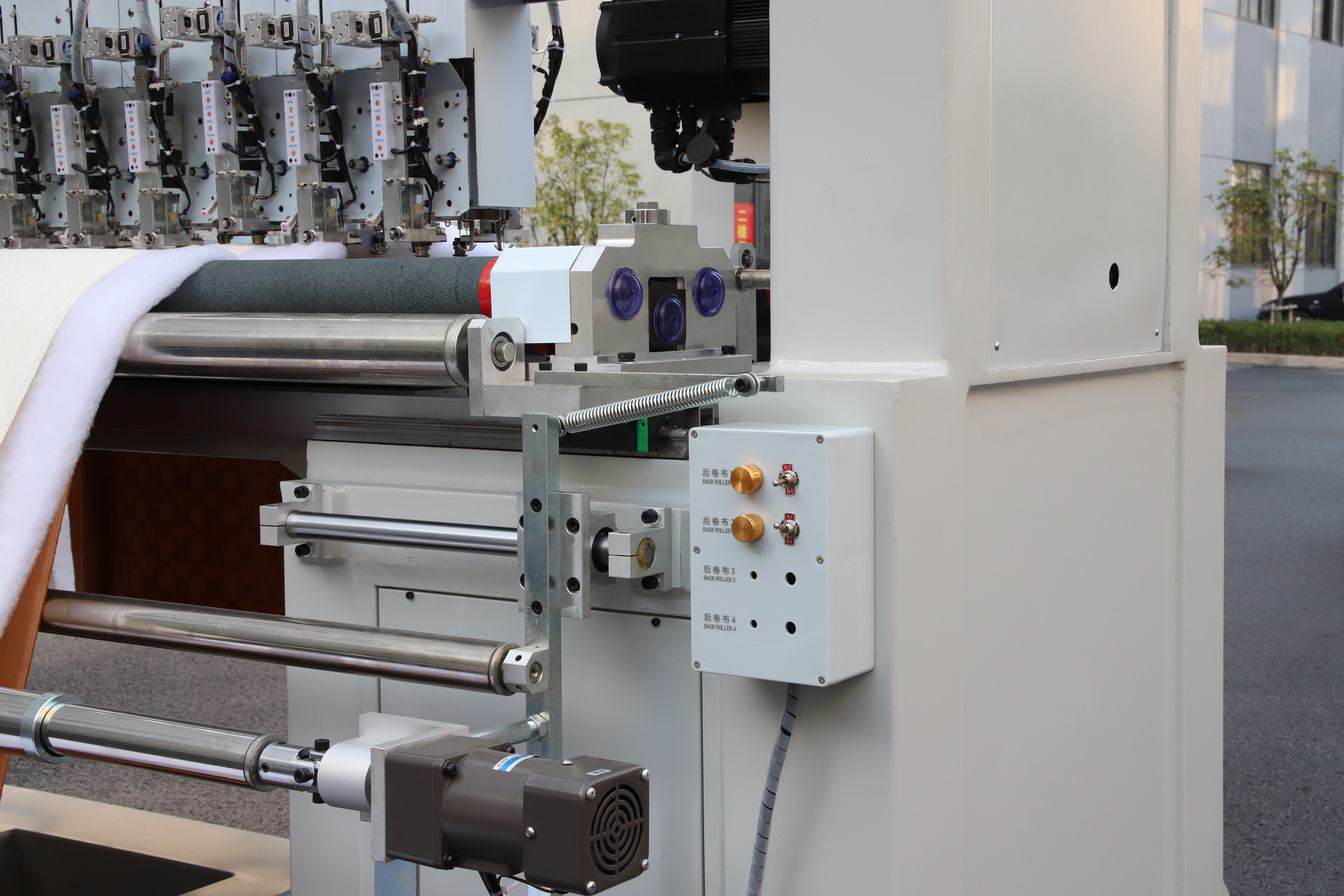 プロの自動キルトマシン寝具マルチニードル刺embroidery