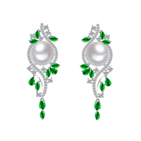 Mode élégant bijoux vert cubique zircone géométrie grande perle blanche longues boucles d'oreilles pour les femmes danse fête accessoires