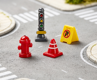 Jeu de jeu de circulation miniature DIY pour enfants, accessoire de tapis de jeu routier, accessoire de scène pour voitures miniatures, ensemble de jeu avec feux de circulation, cônes et hydrants, cadeau