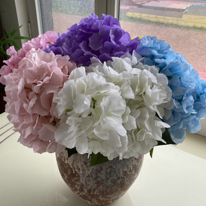 <span class=keywords><strong>Bouquet</strong></span> d'hortensia réaliste à 5 têtes avec feuilles fleur artificielle vente chaude maison salon décor <span class=keywords><strong>de</strong></span> mariage - Product Image 2