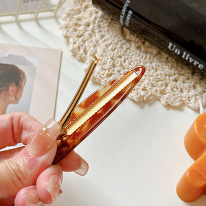 Wholesale Custom Korean Clamp Hair Clip Accessories Hargrips Barrettes Advanced <strong>Acetic</strong> <strong>Acid</strong> Gold Label Versatile Duck Hair Clip - Product Image 5