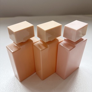 น้ำหอมแบรนด์ Ury Parfum กลิ่นหอมดอกไม้เข้มข้น โคโลญจน์สำหรับผู้หญิง ขนาด 50 มล. น้ำหอมติดทนนานสำหรับผู้หญิง - Product Image 3