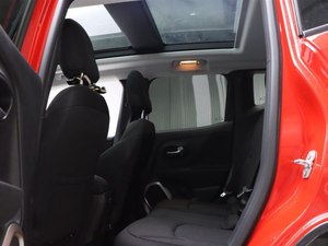 Venta al por mayor 2018 <span class=keywords><strong>Jeep</strong></span> Freeman SUV de alta energía automático 180T híbrido gran pantalla de Internet versión coche usado de Boutique - Product Image 2