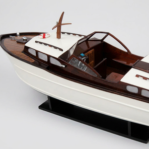 Modèle de bateau à moteur en bois M/Y HELENA 1950, accessoire de jouet gonflable, GIA NHIEN CO. LTD SB0072P - Product Image 1