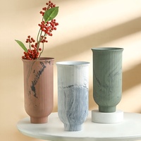 Vase de table personnalisé de style nordique YBH Europe, vente en gros, vase unique moderne en porcelaine mate, marbre vert, céramique, pour la maison