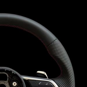 Volant en cuir perforé pratique en promotion pour modèles <span class=keywords><strong>Audi</strong></span> A3 A4 A4L A5 A7L A8 Q5 Q7 B9 A6 R8 TT - Nouveau produit - Product Image 3