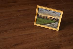 Carreaux <span class=keywords><strong>de</strong></span> <span class=keywords><strong>sol</strong></span> en PVC durables <span class=keywords><strong>de</strong></span> haute qualité Revêtement <span class=keywords><strong>de</strong></span> <span class=keywords><strong>sol</strong></span> en <span class=keywords><strong>vinyle</strong></span> antidérapant pour usage commercial et résidentiel Design moderne - Product Image 3