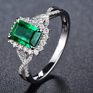 Emerald Color Square Design Ring Elegant Style Finger Ring for Women - Product Image 3