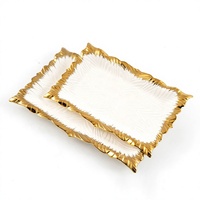 Vaisselle en porcelaine de style moyen-oriental moderne de luxe, bord doré, motif carré blanc, plat rectangulaire ovale en céramique, bord doré