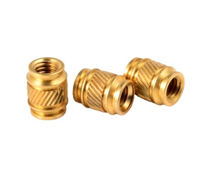 Inserts moletés diagonaux en laiton M2 M3 M4 M5 M6 à trou traversant, inserts en cuivre pour moulage plastique, boîtiers électroniques en plastique - Product Image 1