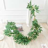 Guirlande de saule, fleur de mariage, plante artificielle de feuille de lierre verte, vigne artificielle, décoration d'eucalyptus, guirlandes murales en soie