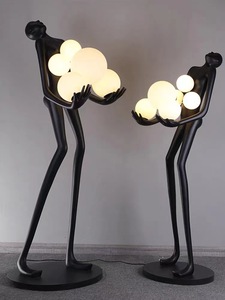Lampada da Terra LED E27 con Scultura in Resina per Angolo Soggiorno, Design Nordico, Moderno e Minimalista, Decorazione Artistica - Product Image 6