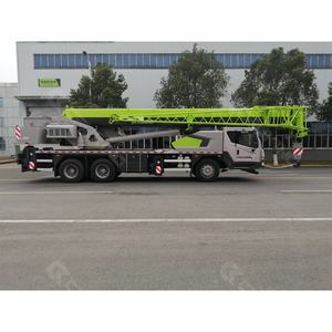 Grue à flèche télescopique de 25 tonnes de la marque renommée Zoomlion, modèle ZTC250H, grue montée sur camion - Product Image 2