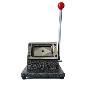 Taglierina Manuale per Carta e Foto 2.5"*3.5" in Forma Rotonda o ad Angolo Retto, Nuova Condizione, Forma e Dimensioni Personalizzabili - Product Image 1