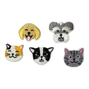 Parche Bordado Termoadhesivo de 3.5cm con Diseño de Perro/Gato para Decoración de Equipaje y Bolsos - Product Image 1