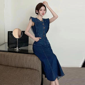 เดรสยาวคอลูกเรือแขนกุดเอวกระดุมแถวเดียวของผู้หญิงมีสไตล์และสง่างาม - Product Image 5