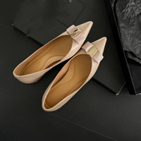 Chaussures de bureau pour femmes 2026 Super Fashion Classic à bout pointu avec décorations en nœud en daim de mouton à enfiler