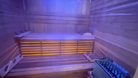 2026 Hot Control Cabine de sauna intérieure en bois massif pour plusieurs personnes avec panneau chauffant infrarouge lointain, réglage intelligent de la température, usage commercial, design moderne, détox