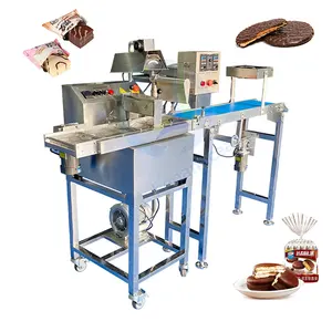 2023 Tafelblad Mini Chocolade Enrobing Coating Machine Kleine Chocolade Maken Lijn Voor De Productie Van Staafwafels Koekjes