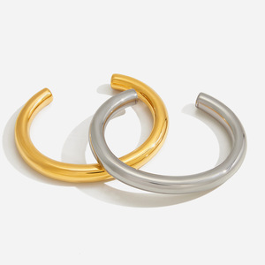 ARETAS 2025 Bracciale Rigido Aperto in Acciaio Inossidabile Spesso, Impermeabile, Oro e Argento, Gioielli alla Moda Unisex, Bracciale a Polsino Lucido - Product Image 1