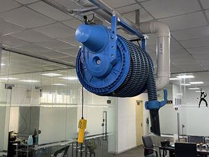 Sistema di Avvolgimento Tubo di Scarico con Telecomando |   Estrattore di Fumi Resistente al Calore per Centri di Assistenza Automobilistica - Product Image 3