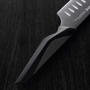 Lame en acier inoxydable de <span class=keywords><strong>couteau</strong></span> <span class=keywords><strong>Santoku</strong></span> de cuisine japonaise de 7 pouces avec poignée en plastique souple TPR - Product Image 4