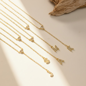 Collar Minimalista con Iniciales de 26 Letras, Chapado en Oro de 18K, con Circonitas, Cadena en Forma de Y, Collar Redondo con Circonitas - Product Image 5