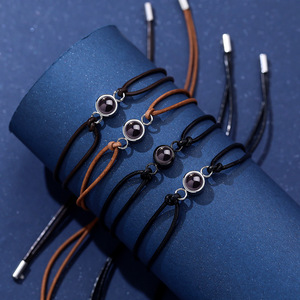 สร้อยข้อมือคู่รักวันวาเลนไทน์ สแตนเลสสตีล สายถัก 100 ภาษา ฉันรักคุณ ฉายภาพ HD เครื่องประดับสำหรับคู่รัก - Product Image 5