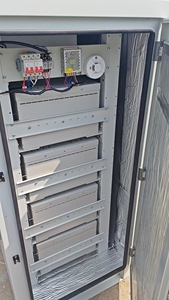 Système solaire tout-en-un 20 kW 64 kWh avec batterie intégrée hybride, garantie 10 ans, système de stockage d'énergie pour la maison - Product Image 3