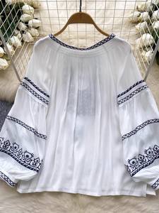 Camicette da <span class=keywords><strong>donna</strong></span> con ricamo floreale taglia unica camicetta Vintage con lacci e lanterna a maniche lunghe Boho Blusas - Product Image 6