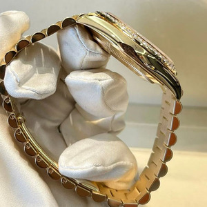 アナログEグレードVVS1モアッサナイト時計防水サファイアクリスタルウォッチ40MMダイアルダイヤモンドウォッチ - Product Image 4