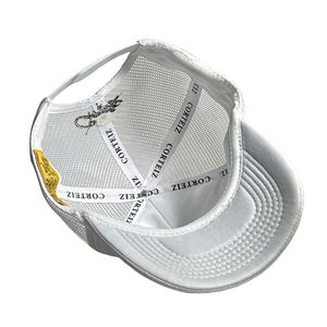 Cappello Trucker Grigio a 5 Pannelli di Alta Qualità per Sport all'Aperto Estivi, con Etichetta Personalizzata e Logo Ricamato su Richiesta - Product Image 4