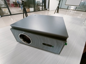 โปรเจคเตอร์พกพา A80 1080P พร้อมระบบอัตโนมัติและ WiFi 5G รองรับ 4K ความสว่าง 4500 ลูเมนส์ เสียงสเตอริโอ 3 มิติ โปรเจคเตอร์ฉายภาพระยะใกล้ A80 - Product Image 3
