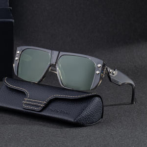 Lunettes de soleil polarisées Polo Haus à monture carrée pour hommes, noires, verres TAC UV400, monture en plastique et métal, protection solaire extérieure - Product Image 4