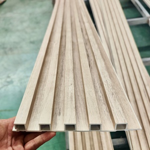 Pannello Murale W200*20 Impermeabile in WPC, Design Moderno Scanalato, <span class=keywords><strong>per</strong></span> Esterni, Hotel, Uffici, Garanzia 5 Anni - Product Image 3