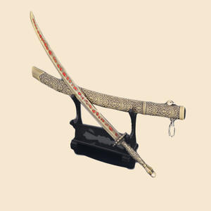 Livraison rapide pas cher métal jouet métal personnalisé porte-clés jeu épée périphérique 22CM - Product Image 1