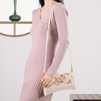 Pochette élégante en cuir synthétique PU avec broderie délicate sur le talon, idéale pour les invités de mariage, sac enveloppe de luxe
