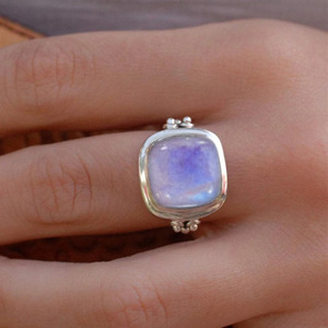 Bague Cœur Vintage Bleu Foncé, Design Carré, Style Rétro Vieilli, Accessoire de Mode Féminin pour Fête, Cadeau - Product Image 1