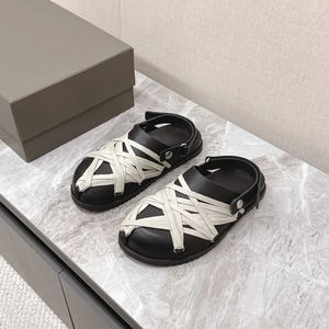 Handmade top-quality leather shoelaces couple slippers with <b>soft</b> <b>sole</b> and anti-slip design, suitable for casual hiking. - Product Image 1