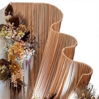 Arche décorative en métal blanc ondulé pour accessoires de mariage, draperie, chapiteau, chuppah, mandap, toile de fond, rideau pour cérémonie de remise des diplômes