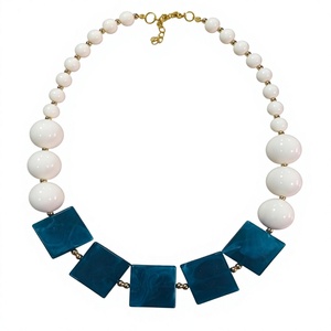 Meilleur Collier Artisanal en Résine Jaune et Noire en Forme de Boule, Tendance, Qualité Supérieure, Bijou Unisexe, Pièce Déclaration Mignonne - Product Image 6