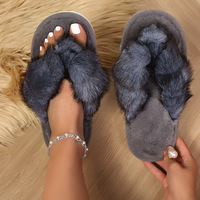 Pantoufles pour femmes en fourrure pelucheuse à bout ouvert, tongs plates douces et antidérapantes pour intérieur et extérieur, vente en gros