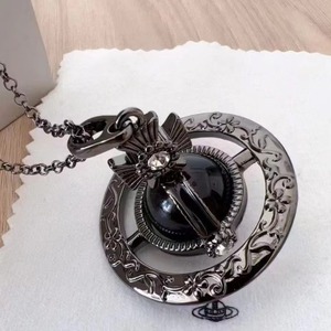 Collar Clásico Empress Dowager Vivienne, Mediano, con Piedra Natural 3D, Acero Inoxidable, Cadena Figaro con Patrón Elegante Grabado, Unisex - Product Image 1