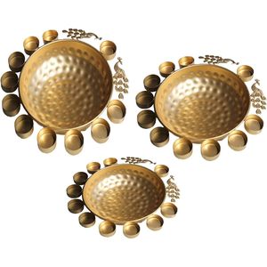 PARIJAT Handicrafts Juego de cuencos Uruli de diseño de pavo real de 3 piezas Hermoso color dorado Metal Decoraciones para el hogar Velas flotantes de pavo real - Product Image 3