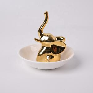 आकर्षक हाथी-थीम वाले सिरेमिक ट्रिकेट्स ट्रे: नेकलेस, बालियां, रिंग-आदर्श घरेलू शादी की सजावट के लिए एक स्टाइलिश स्टैंड - Product Image 3